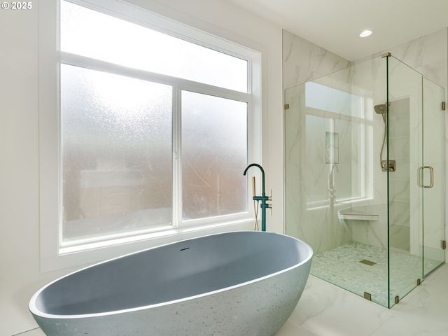 11009 Ne 55TH Ave, Vancouver, WA 98686