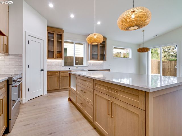 11009 Ne 55TH Ave, Vancouver, WA 98686