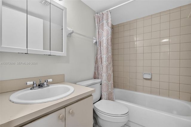 199 SW 12th Avenue 415B, Miami, FL 33130