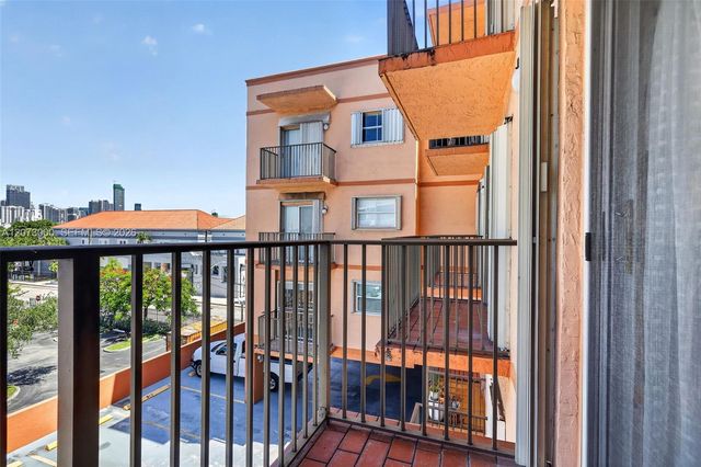 199 SW 12th Avenue 415B, Miami, FL 33130