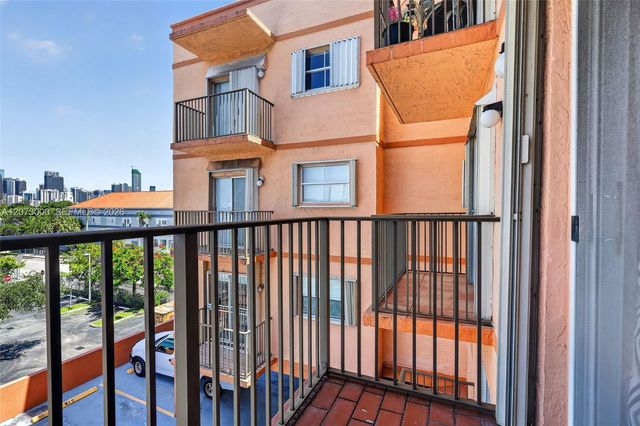 199 SW 12th Avenue 415B, Miami, FL 33130