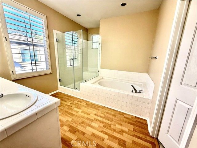 36 Del Ventura, Irvine, CA 92606