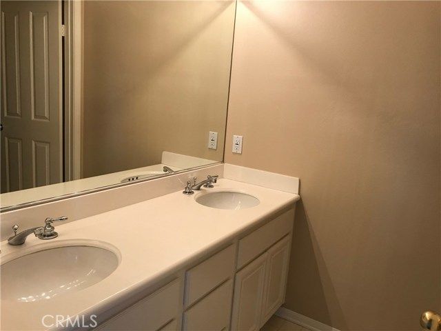 36 Del Ventura, Irvine, CA 92606