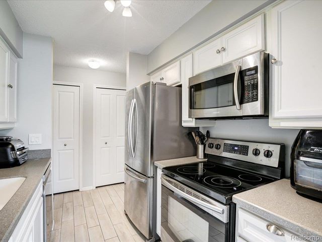 1900 River Road Building C, Unit 2, Marysville, MI 48040