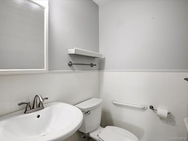 1900 River Road Building C, Unit 2, Marysville, MI 48040