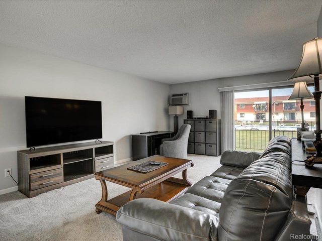 1900 River Road Building C, Unit 2, Marysville, MI 48040