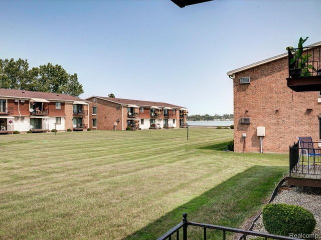 1900 River Road Building C, Unit 2, Marysville, MI 48040