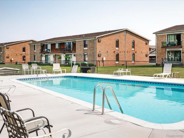1900 River Road Building C, Unit 2, Marysville, MI 48040
