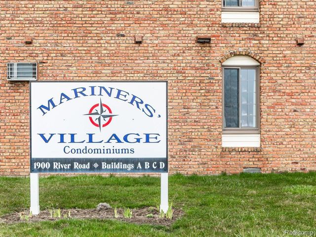 1900 River Road Building C, Unit 2, Marysville, MI 48040