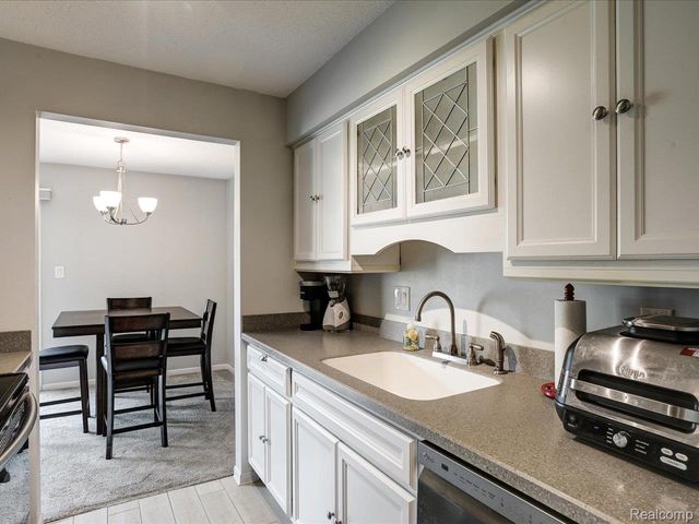 1900 River Road Building C, Unit 2, Marysville, MI 48040