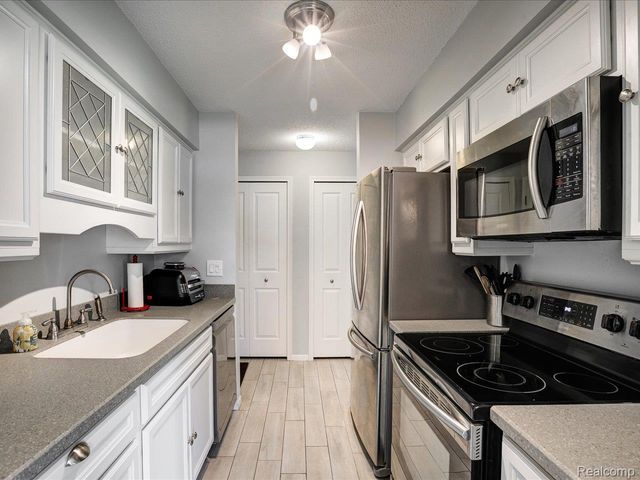 1900 River Road Building C, Unit 2, Marysville, MI 48040