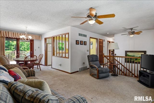2629 Lemont Drive, Springfield, IL 62704