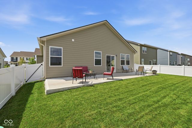 1252 Patens, Greenwood, IN 46143
