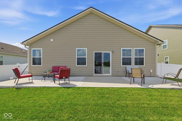 1252 Patens, Greenwood, IN 46143