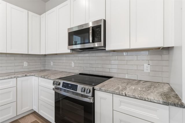 17 Summertime CIR, Wimberley, TX 78676