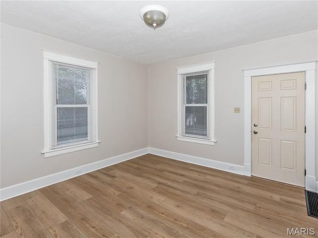 422 S Aurora Street, Collinsville, IL 62234