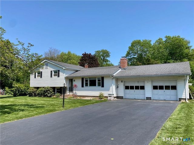 14 Stonegate Drive, Branford, CT 06405