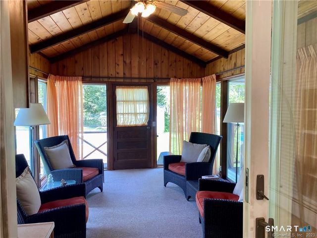 14 Stonegate Drive, Branford, CT 06405