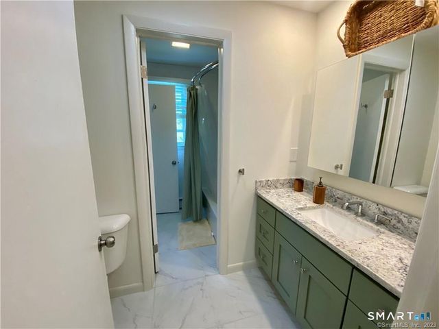 14 Stonegate Drive, Branford, CT 06405
