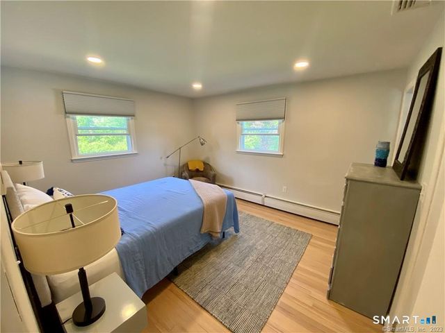 14 Stonegate Drive, Branford, CT 06405