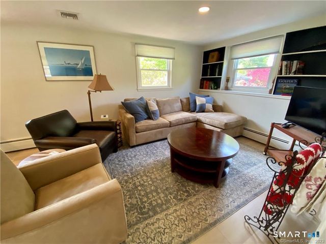 14 Stonegate Drive, Branford, CT 06405