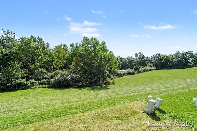 104 Gardens Boulevard NW, Grand Rapids, MI 49534