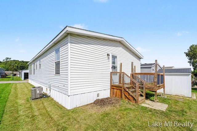 104 Gardens Boulevard NW, Grand Rapids, MI 49534