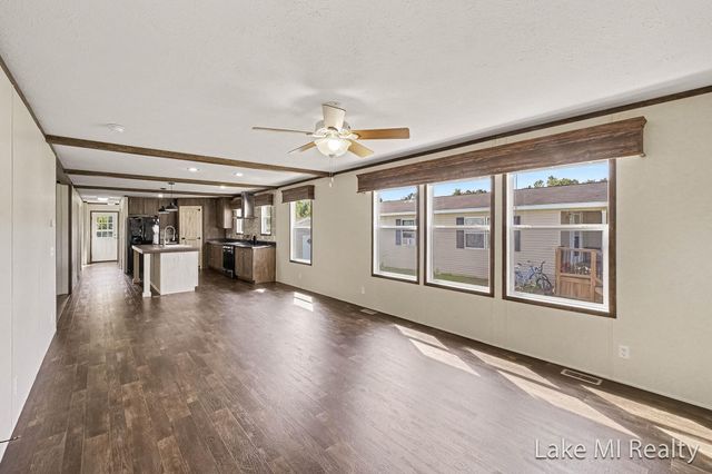 104 Gardens Boulevard NW, Grand Rapids, MI 49534