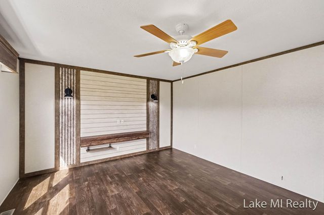 104 Gardens Boulevard NW, Grand Rapids, MI 49534
