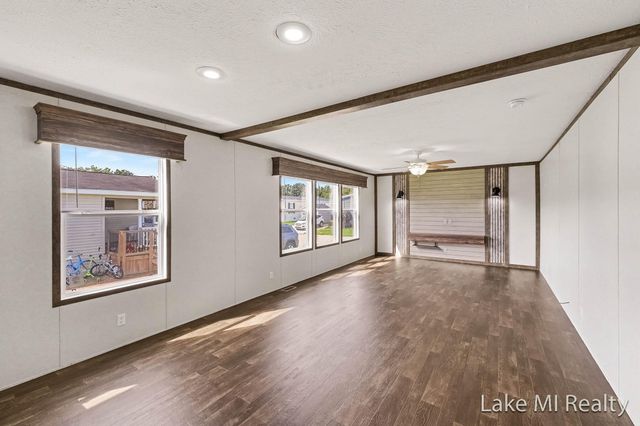 104 Gardens Boulevard NW, Grand Rapids, MI 49534