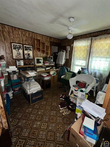 511 NE Scotland AVE, Topeka, KS 66616