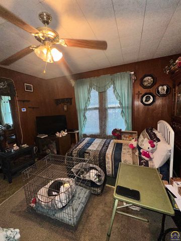 511 NE Scotland AVE, Topeka, KS 66616