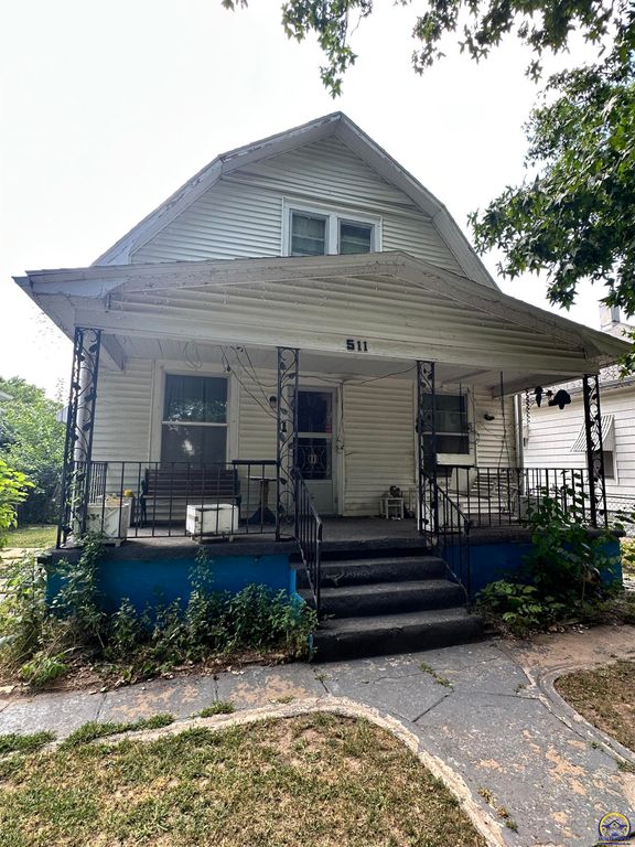 511 NE Scotland AVE, Topeka, KS 66616