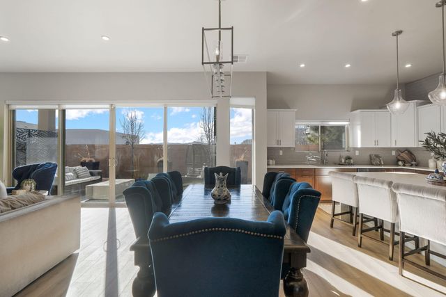 7923 Tiburon Hills Drive NW, Albuquerque, NM 87120