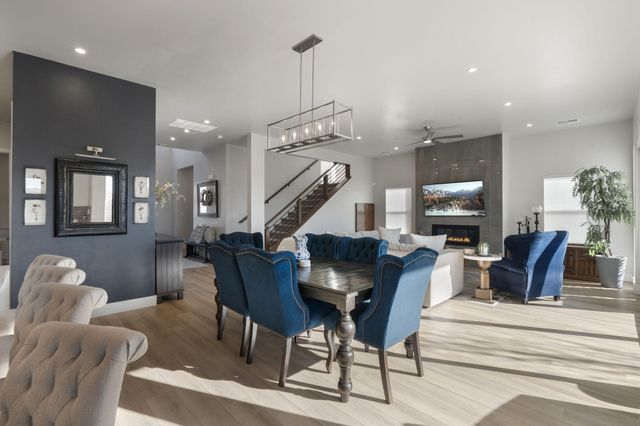 7923 Tiburon Hills Drive NW, Albuquerque, NM 87120