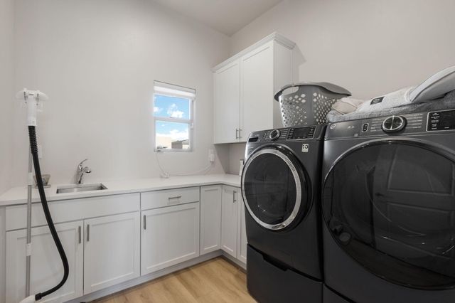 7923 Tiburon Hills Drive NW, Albuquerque, NM 87120