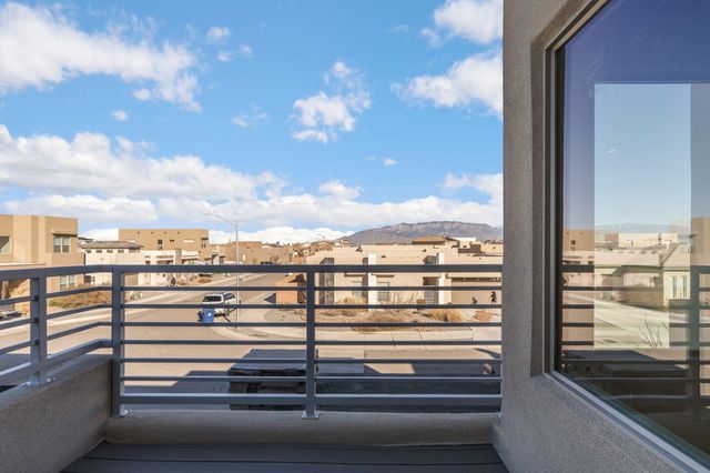 7923 Tiburon Hills Drive NW, Albuquerque, NM 87120