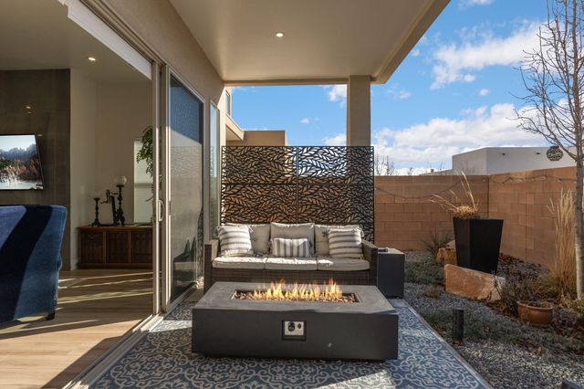 7923 Tiburon Hills Drive NW, Albuquerque, NM 87120