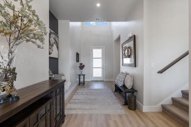 7923 Tiburon Hills Drive NW, Albuquerque, NM 87120