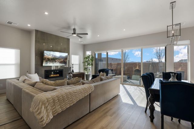 7923 Tiburon Hills Drive NW, Albuquerque, NM 87120