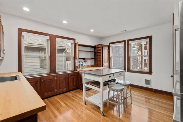 34 Roseway St., Boston, MA 02130