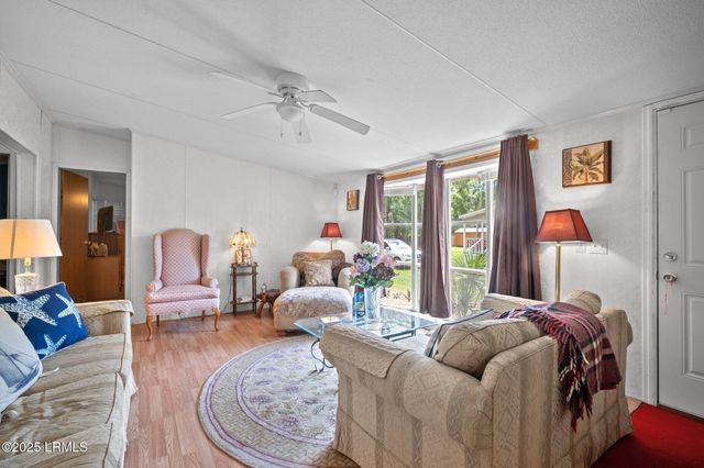 196 Tom Fripp Road, St. Helena Island, SC 29920