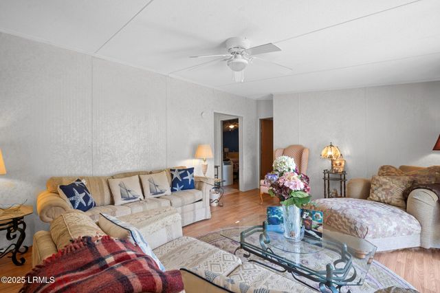 196 Tom Fripp Road, St. Helena Island, SC 29920