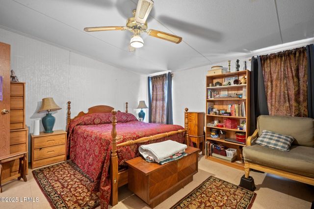 196 Tom Fripp Road, St. Helena Island, SC 29920