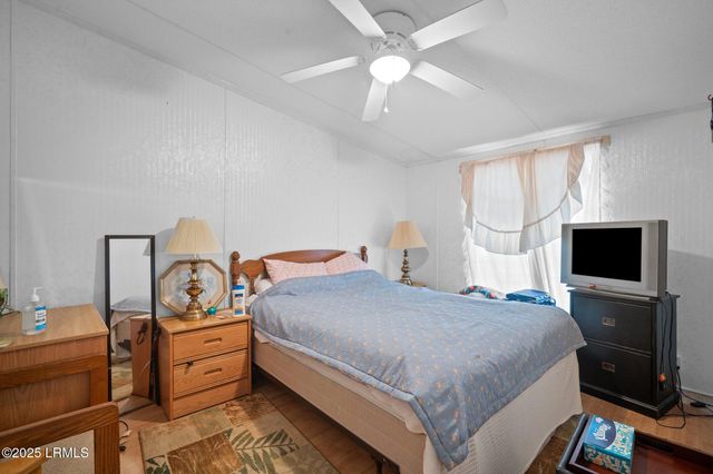 196 Tom Fripp Road, St. Helena Island, SC 29920