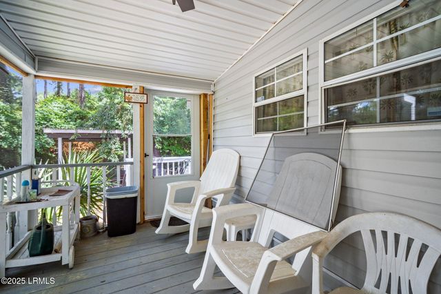 196 Tom Fripp Road, St. Helena Island, SC 29920