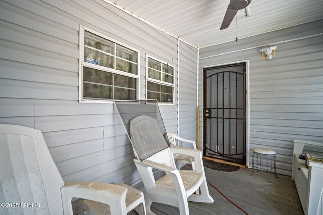 196 Tom Fripp Road, St. Helena Island, SC 29920