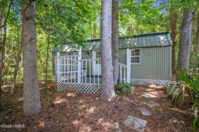 196 Tom Fripp Road, St. Helena Island, SC 29920