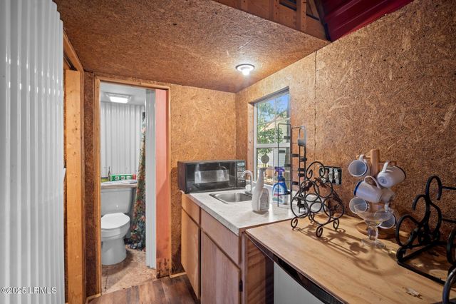 196 Tom Fripp Road, St. Helena Island, SC 29920