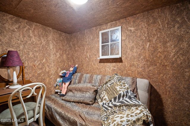 196 Tom Fripp Road, St. Helena Island, SC 29920